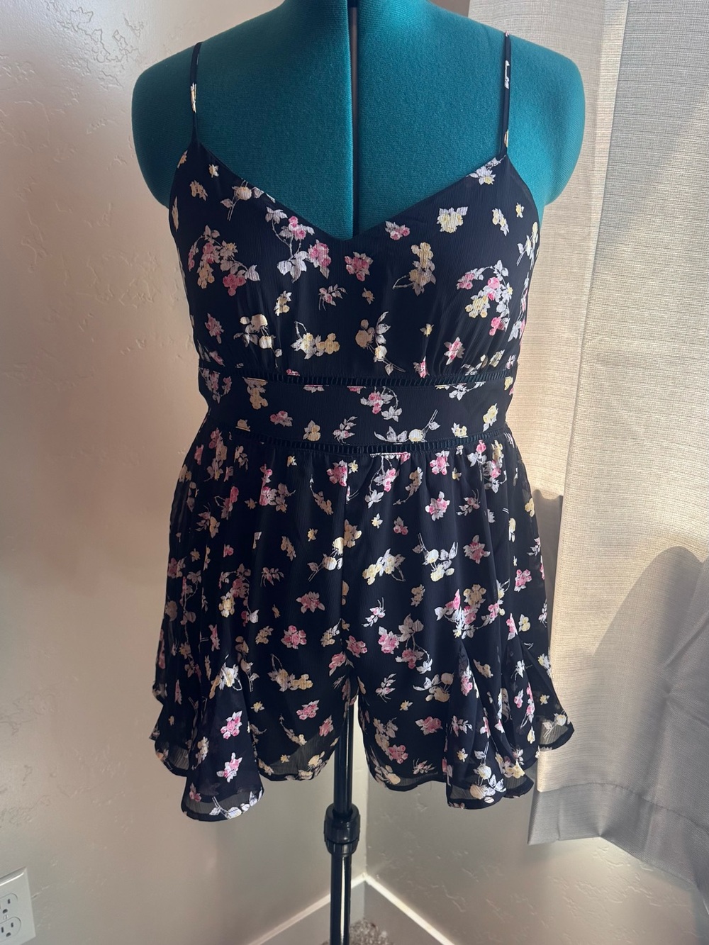 Francesca's Collections Black Floral Spaghetti-Strap Romper Shorts